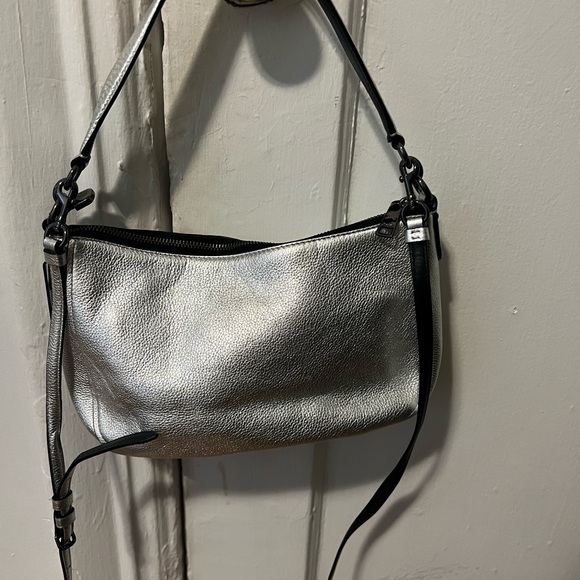 Coach silver shoulder bag - Picture 3 of 4